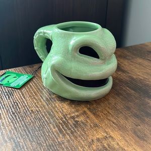 NWT Oogie Boogie color changing mug